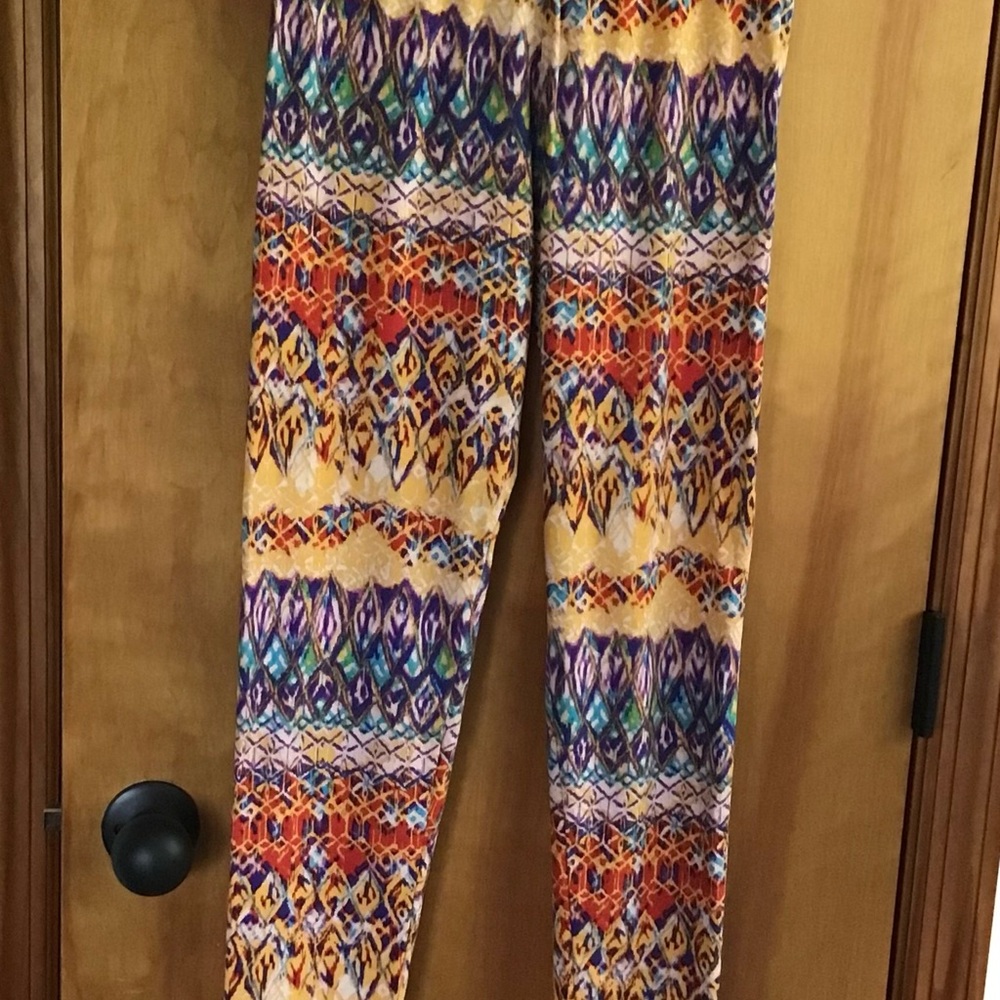 Colorful Women's Leggings & Top
